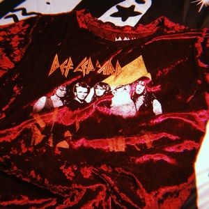 Velvet def leopard shirt